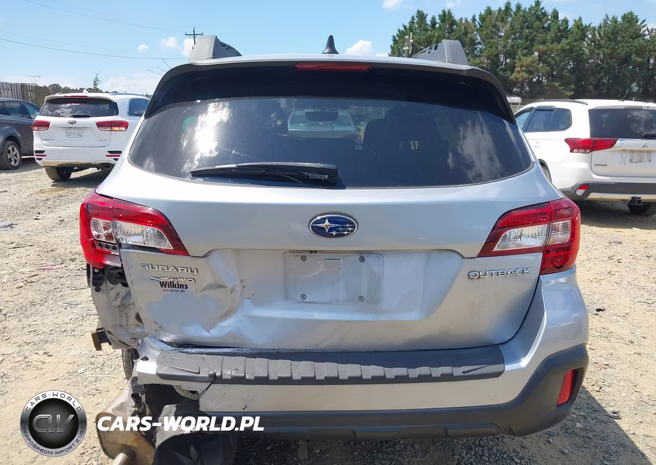 2019 Subaru Outback 2.5I Premium VIN:4S4BSAFC1K3304607 - 16