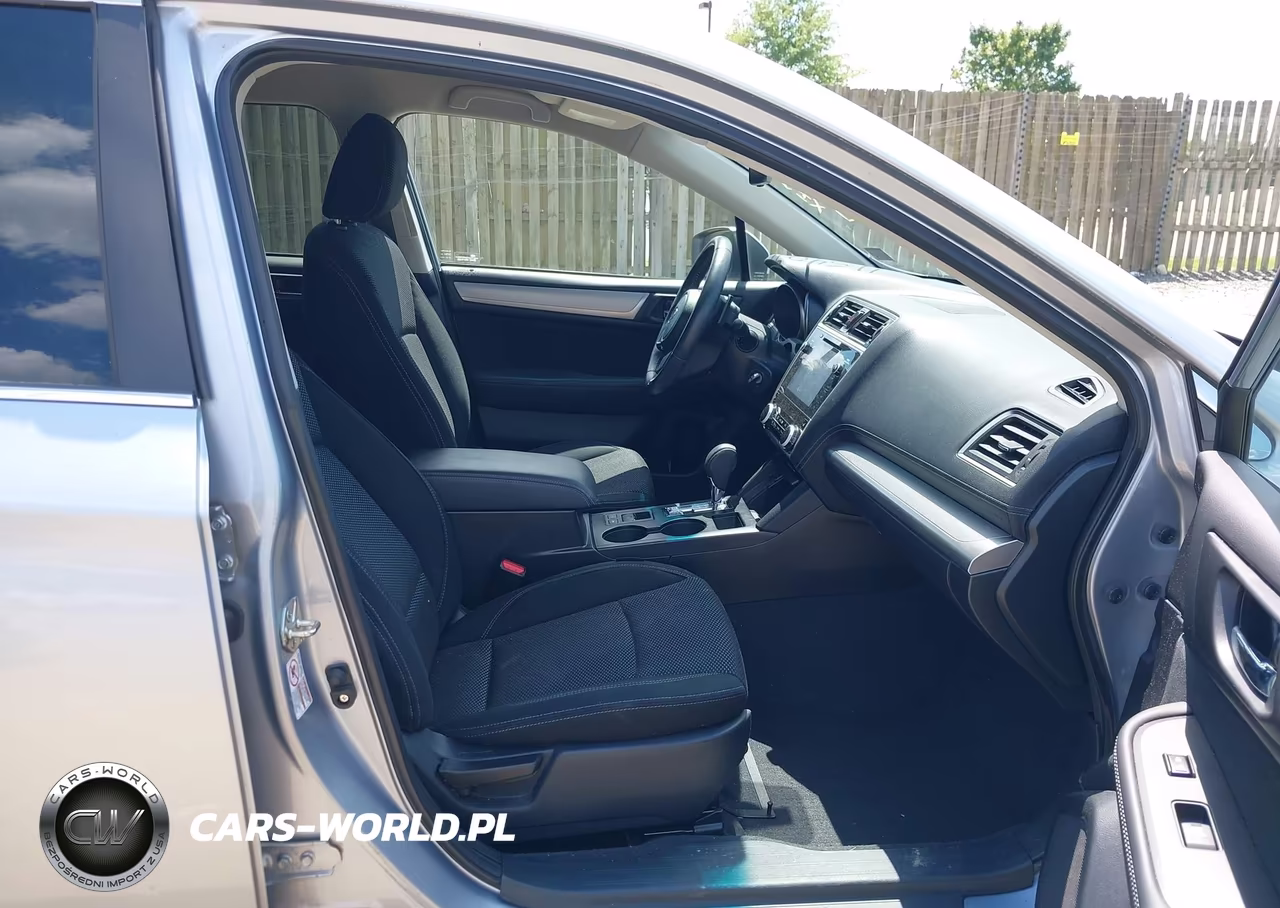 2019 Subaru Outback 2.5I Premium VIN:4S4BSAFC1K3304607 - 5