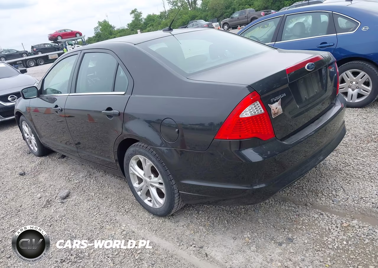 2012 Ford Fusion Se VIN:3FAHP0HA9CR276084 - 3