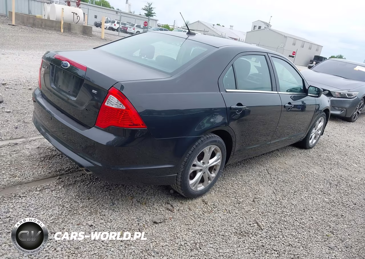 2012 Ford Fusion Se VIN:3FAHP0HA9CR276084 - 4