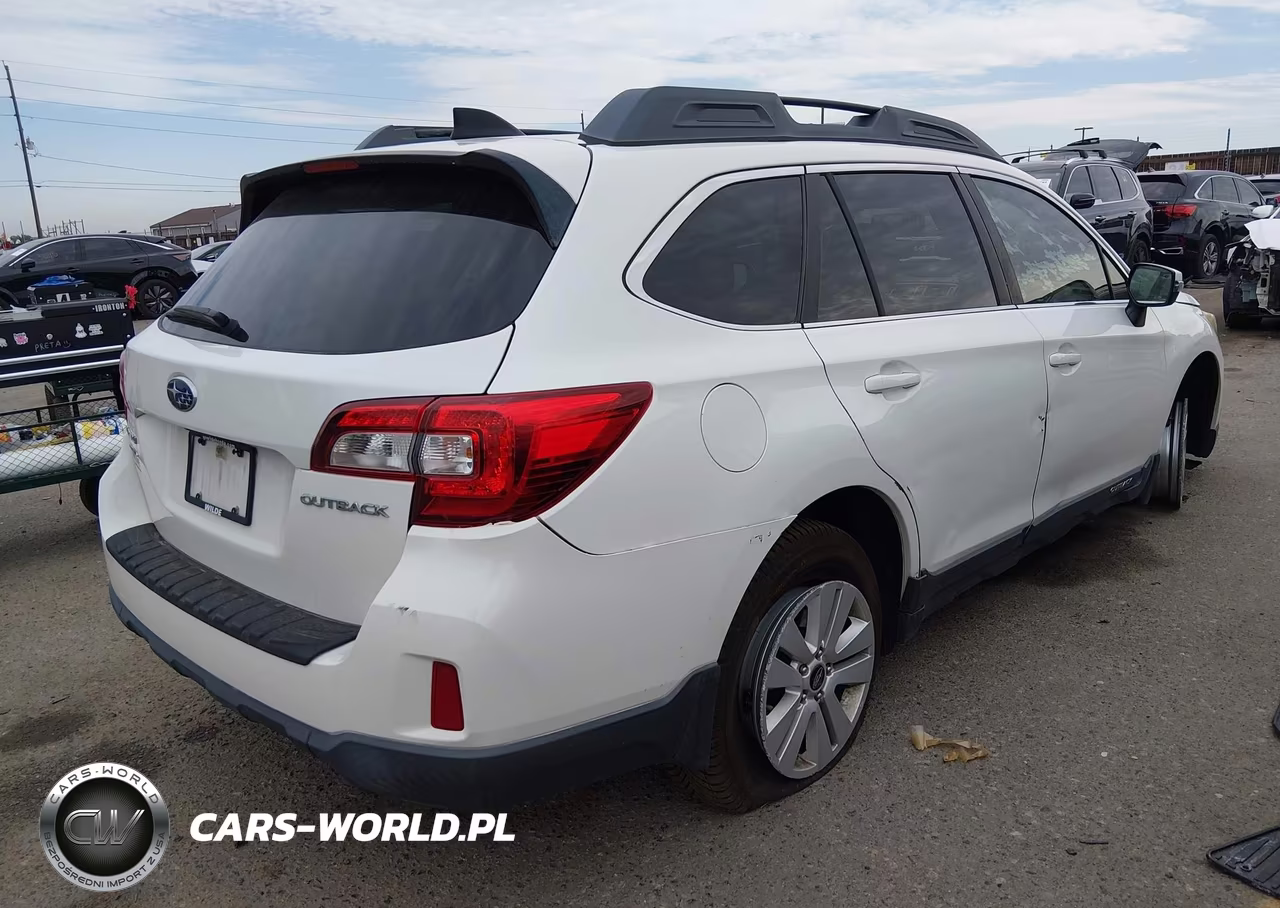 2016 Subaru Outback 2.5I Premium VIN:4S4BSBFC6G3286909 - 4
