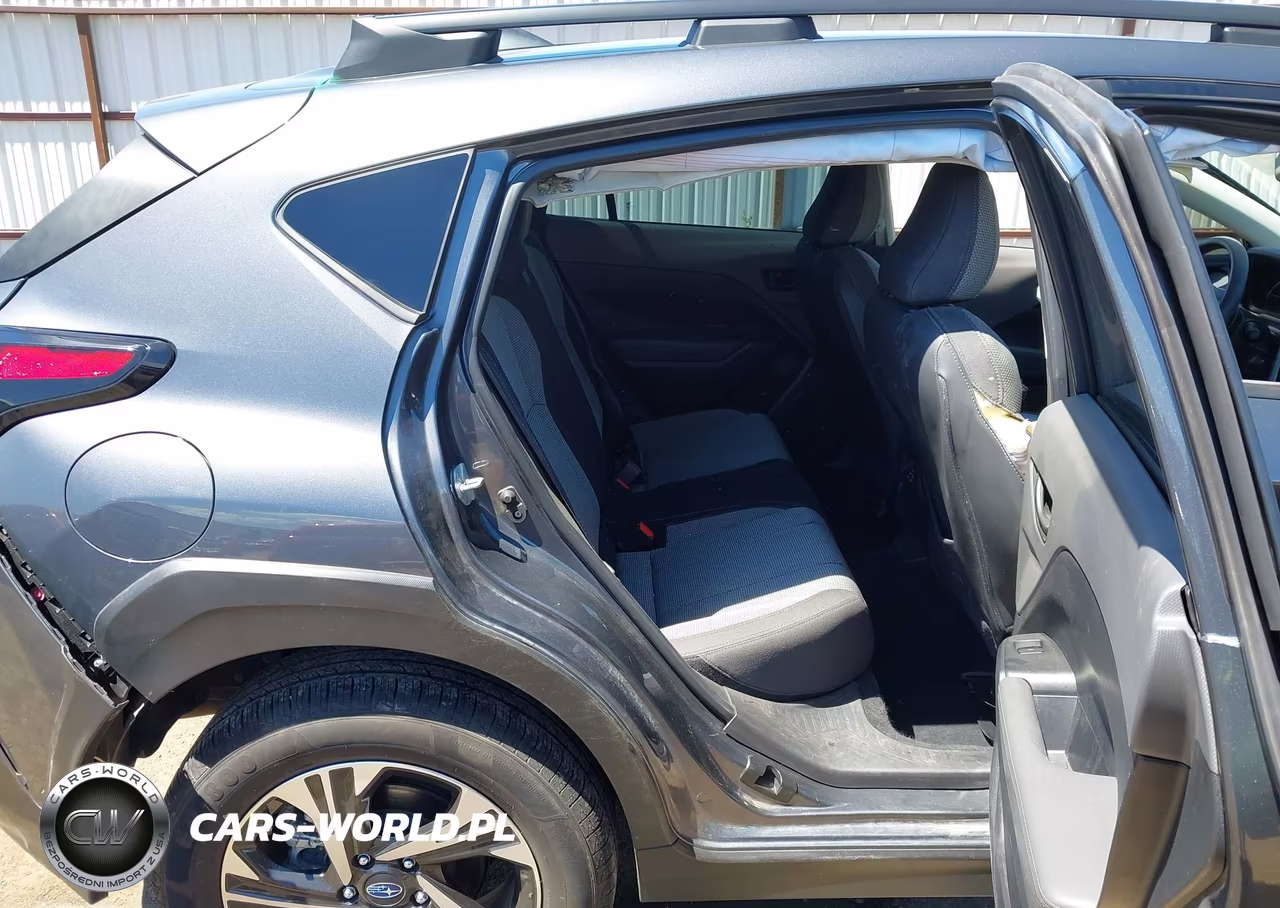 2024 Subaru Crosstrek Premium VIN:JF2GUADC2RH328873 - 8