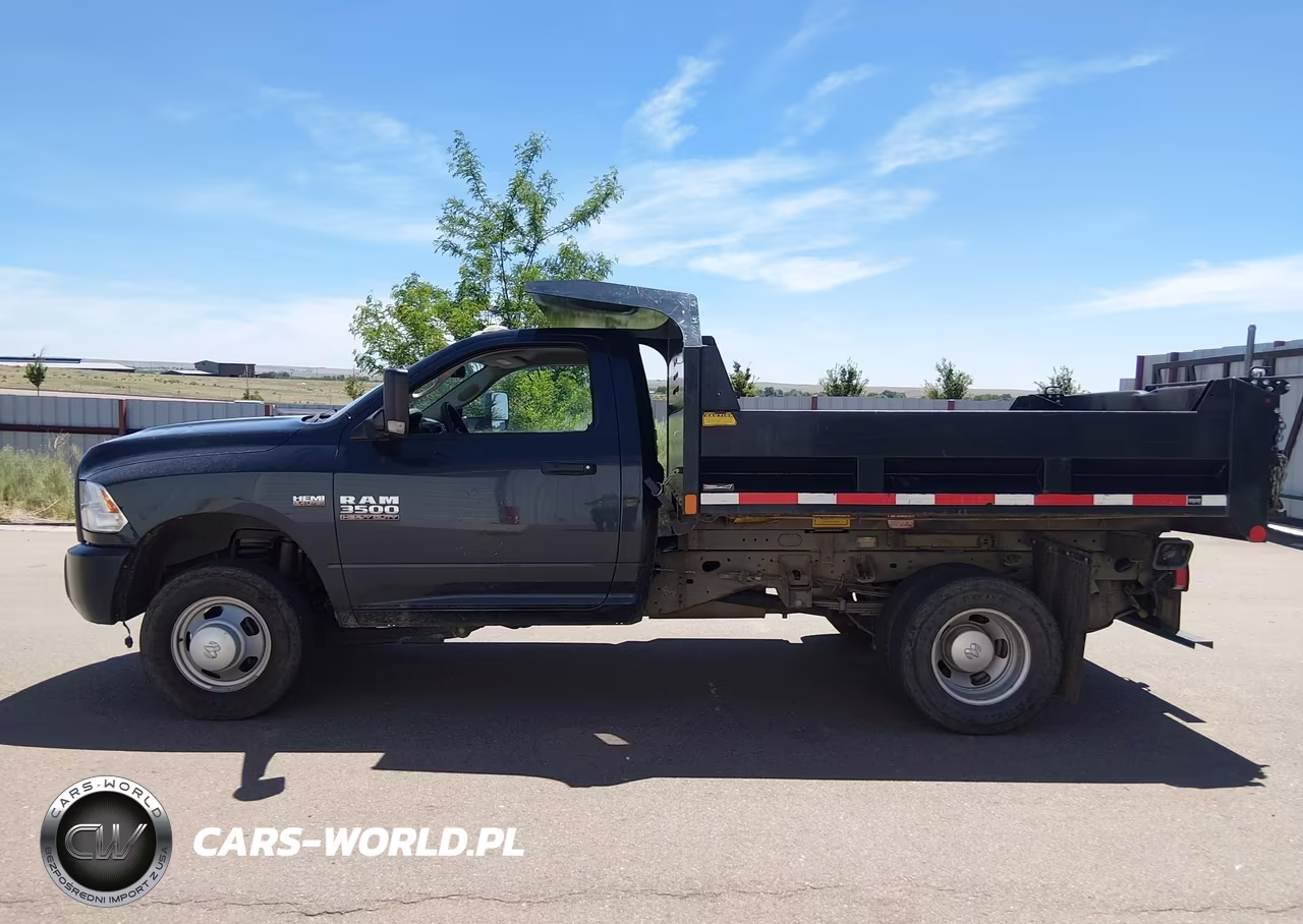 2018 Ram 3500 Chassis Tradesman-Slt VIN:3C7WRTAJ5JG300349 - 19
