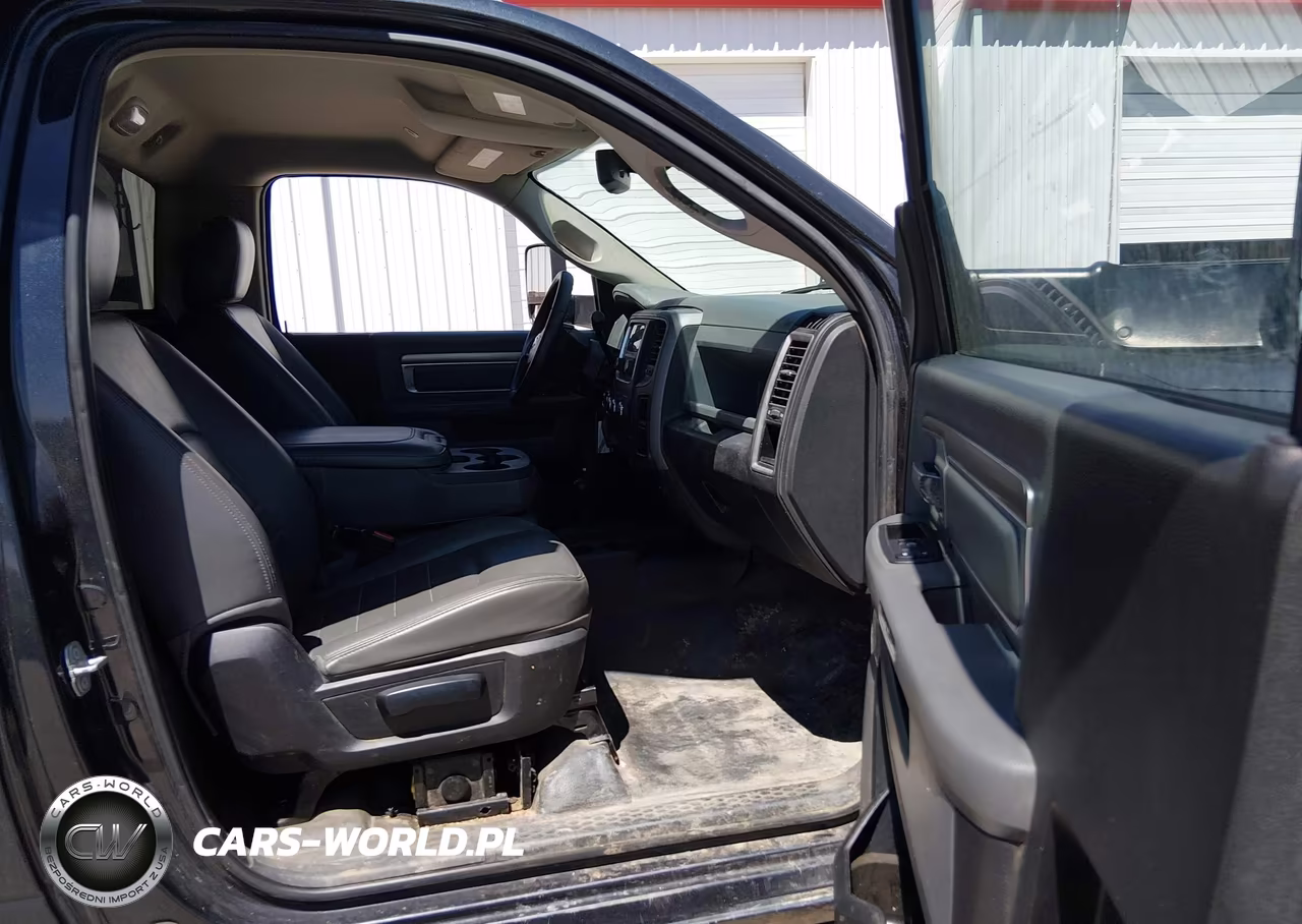 2018 Ram 3500 Chassis Tradesman-Slt VIN:3C7WRTAJ5JG300349 - 5