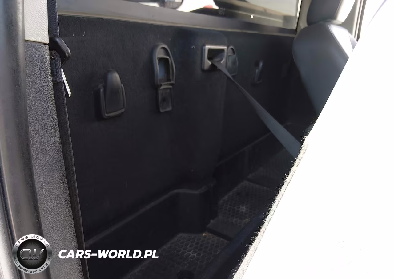 2018 Ram 3500 Chassis Tradesman-Slt VIN:3C7WRTAJ5JG300349 - 8