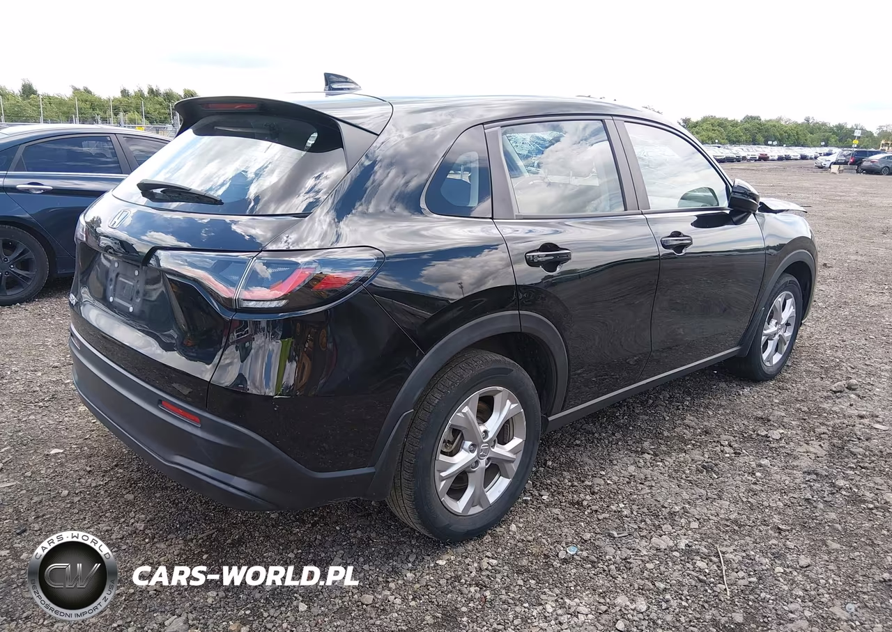 2023 Honda Hr-V Awd Lx VIN:3CZRZ2H39PM745368 - 4