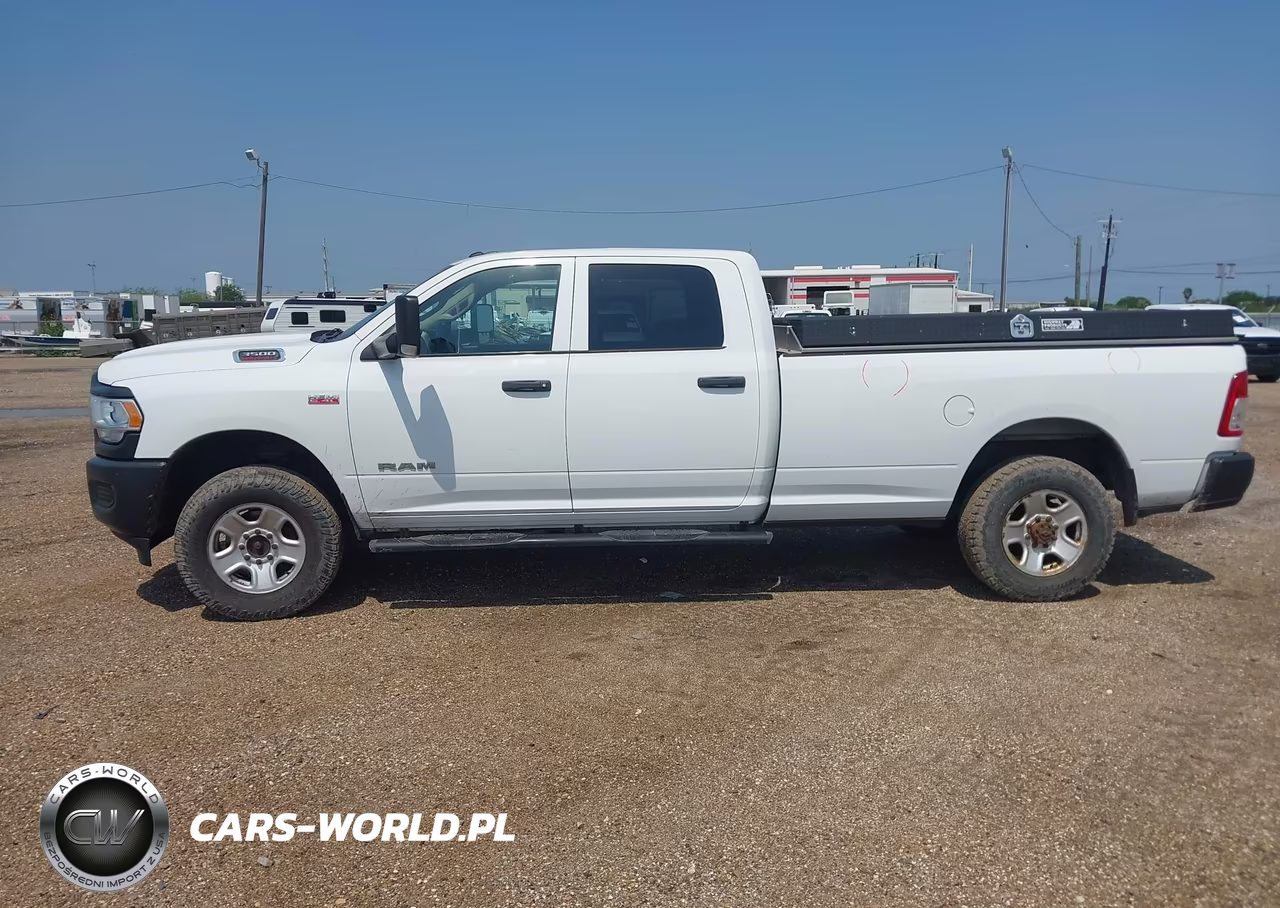 2020 Ram 3500 Tradesman 4X4 8' Box VIN:3C63R3GJXLG232485 - 17