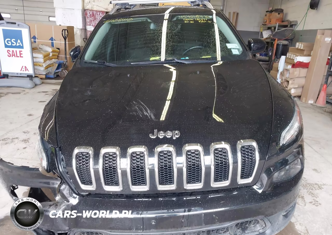 2017 Jeep Cherokee Latitude 4X4 VIN:1C4PJMCB6HW546410 - 12