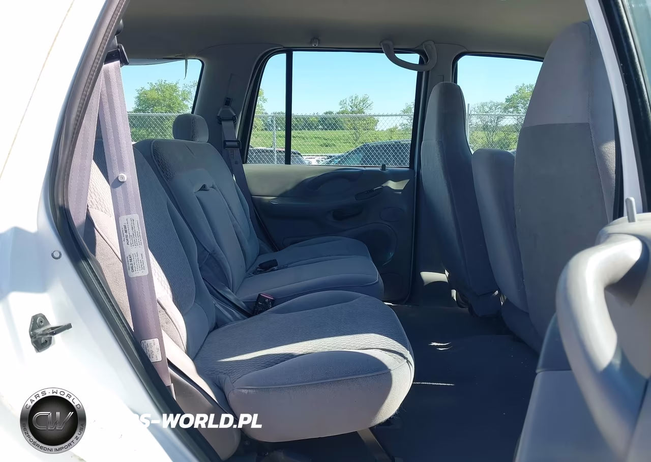 1997 Ford Expedition Eddie Bauer-Xlt VIN:1FMEU1765VLC28944 - 8