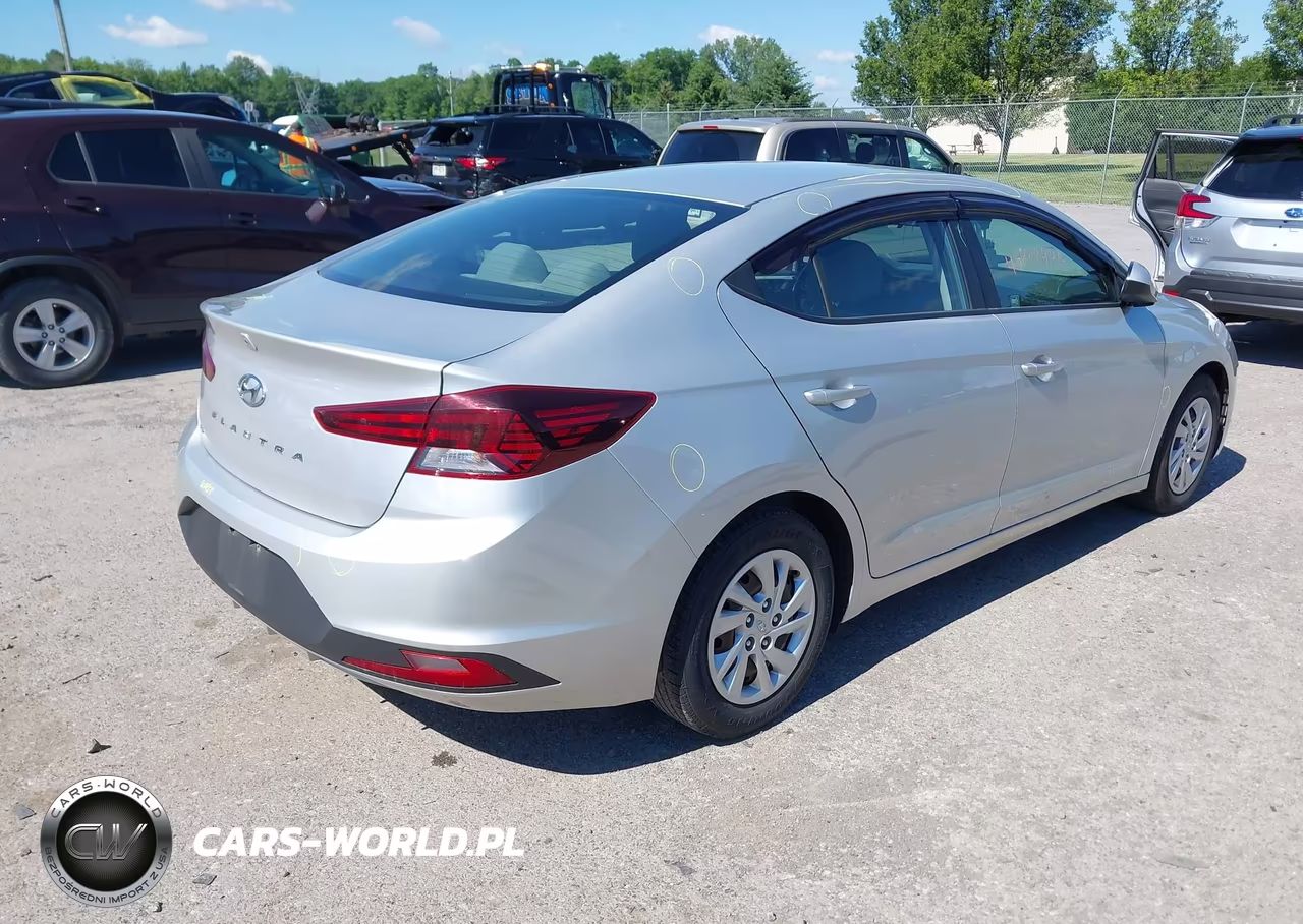 2019 Hyundai Elantra Se VIN:5NPD74LF6KH419254 - 4