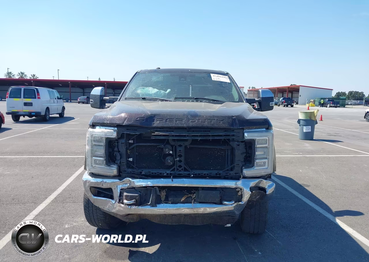 2018 Ford F-250 King Ranch-Lariat-Limited-Platinum-Xl-Xlt VIN:1FT7W2BT7JEB20723 - 18