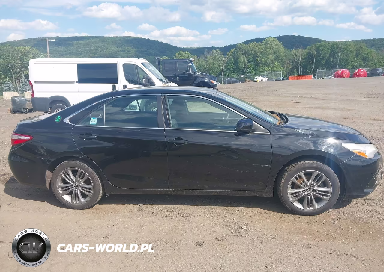 2015 Toyota Camry Hybrid Le VIN:4T1BD1FK5FU149240 - 13