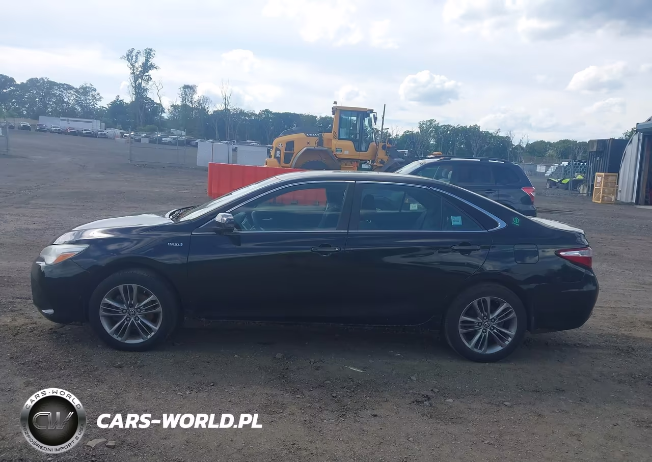 2015 Toyota Camry Hybrid Le VIN:4T1BD1FK5FU149240 - 14