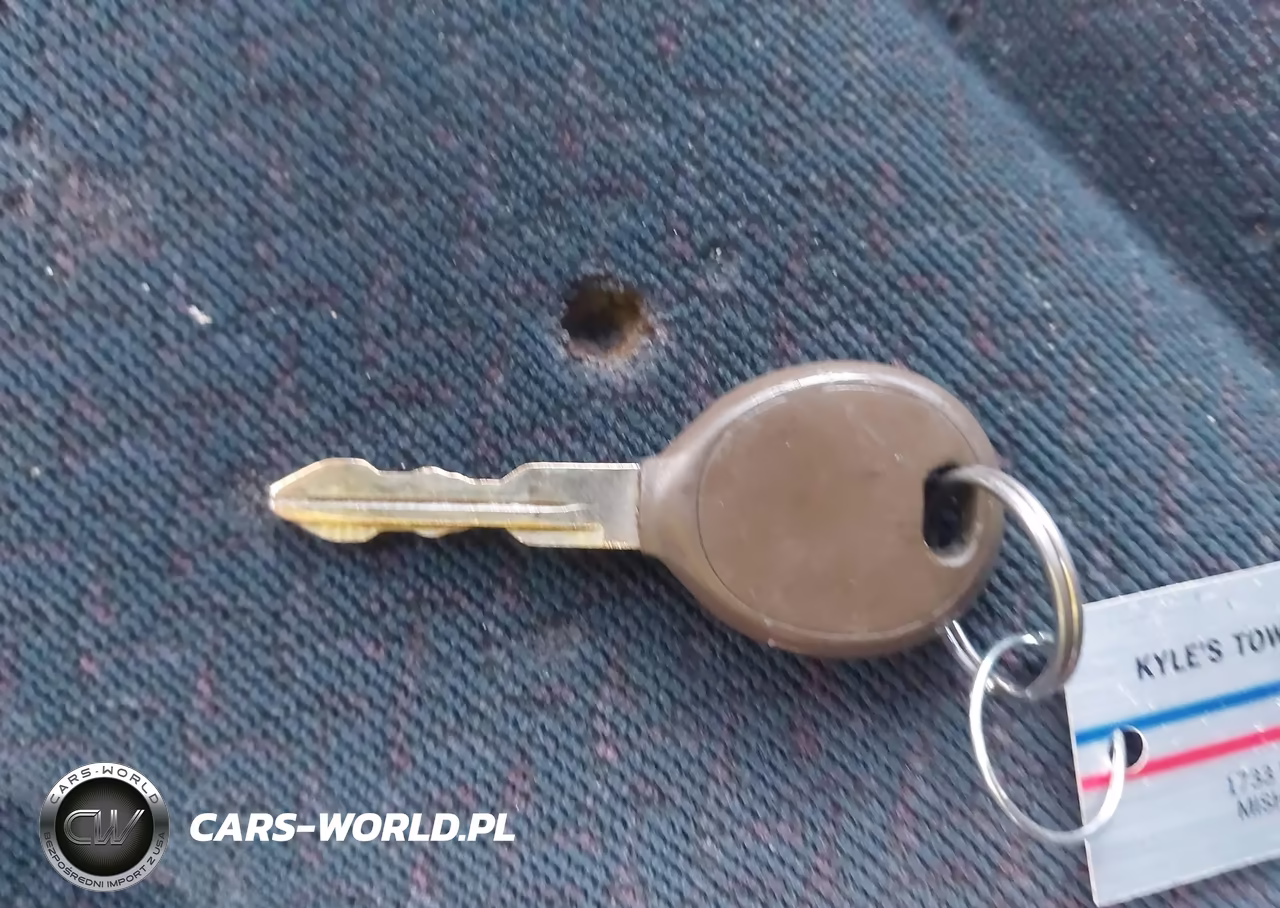 2001 Chrysler Voyager Lx VIN:1C4GJ45311B246101 - 11