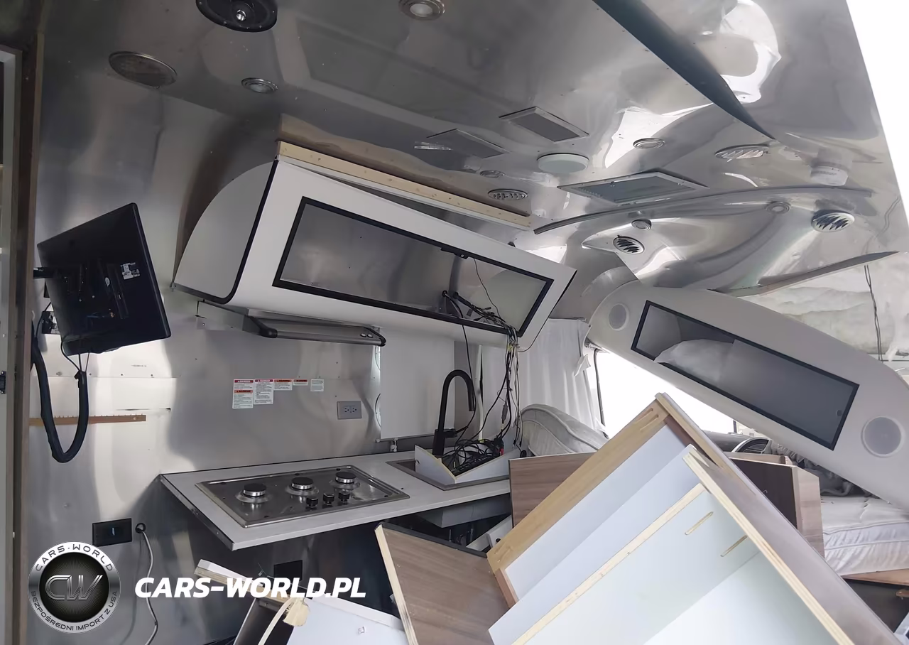 2022 Airstream Other VIN:1FTVMAF17NJ561007 - 5