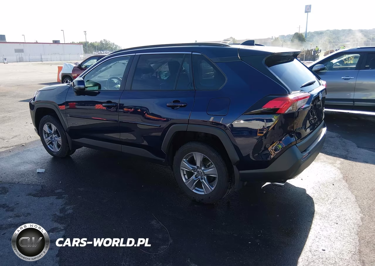 2025 Toyota Rav4 Xle VIN:2T3P1RFV4SW625292 - 3