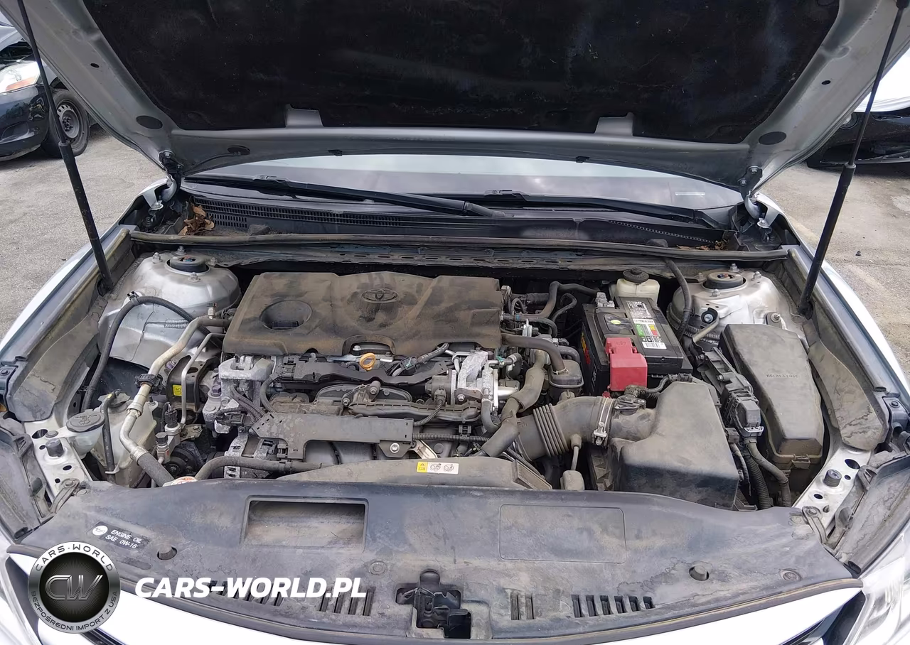 2018 Toyota Camry Le VIN:4T1B11HK9JU060138 - 10