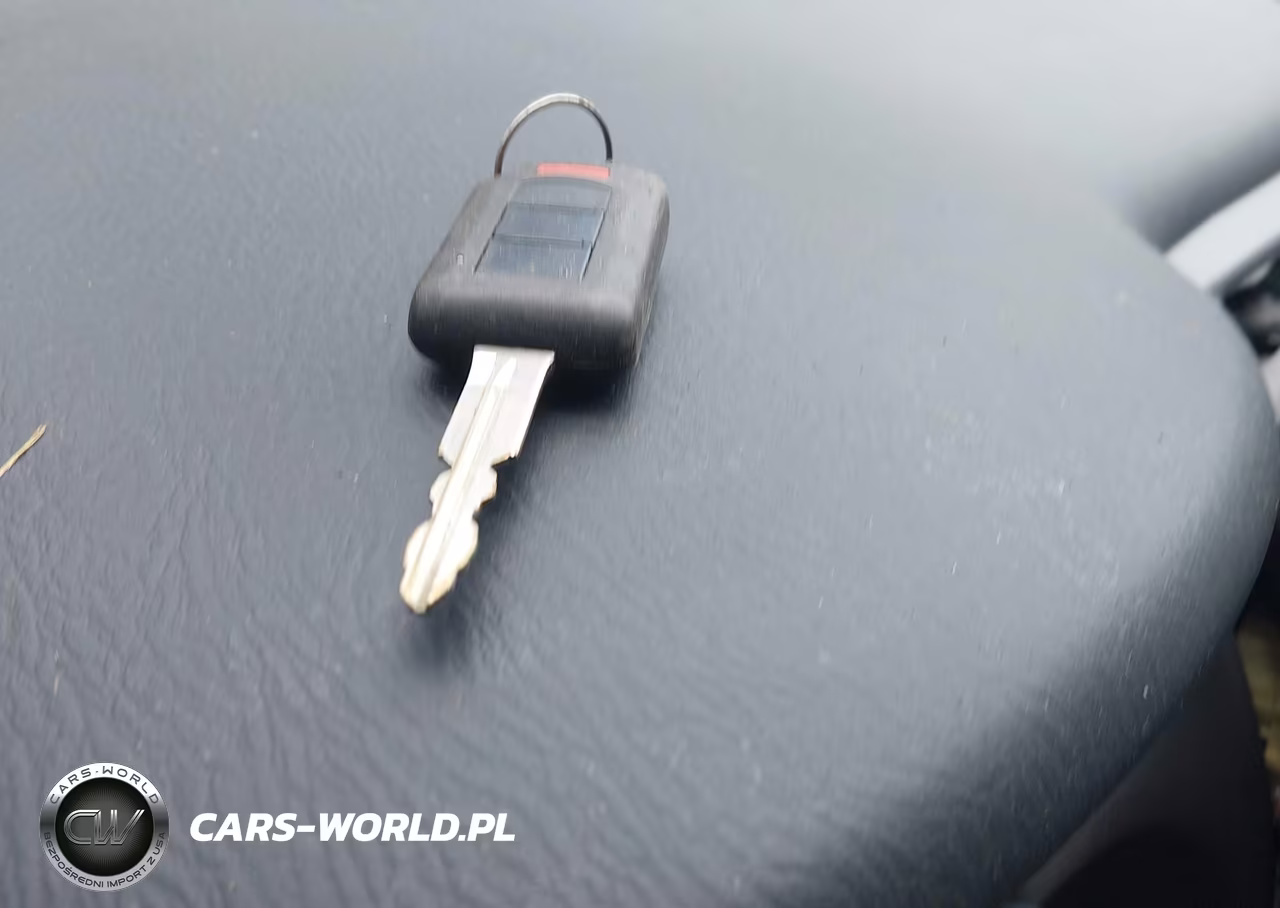 2000 Honda Accord 2.3 Dx VIN:1HGCF8645YA144915 - 11