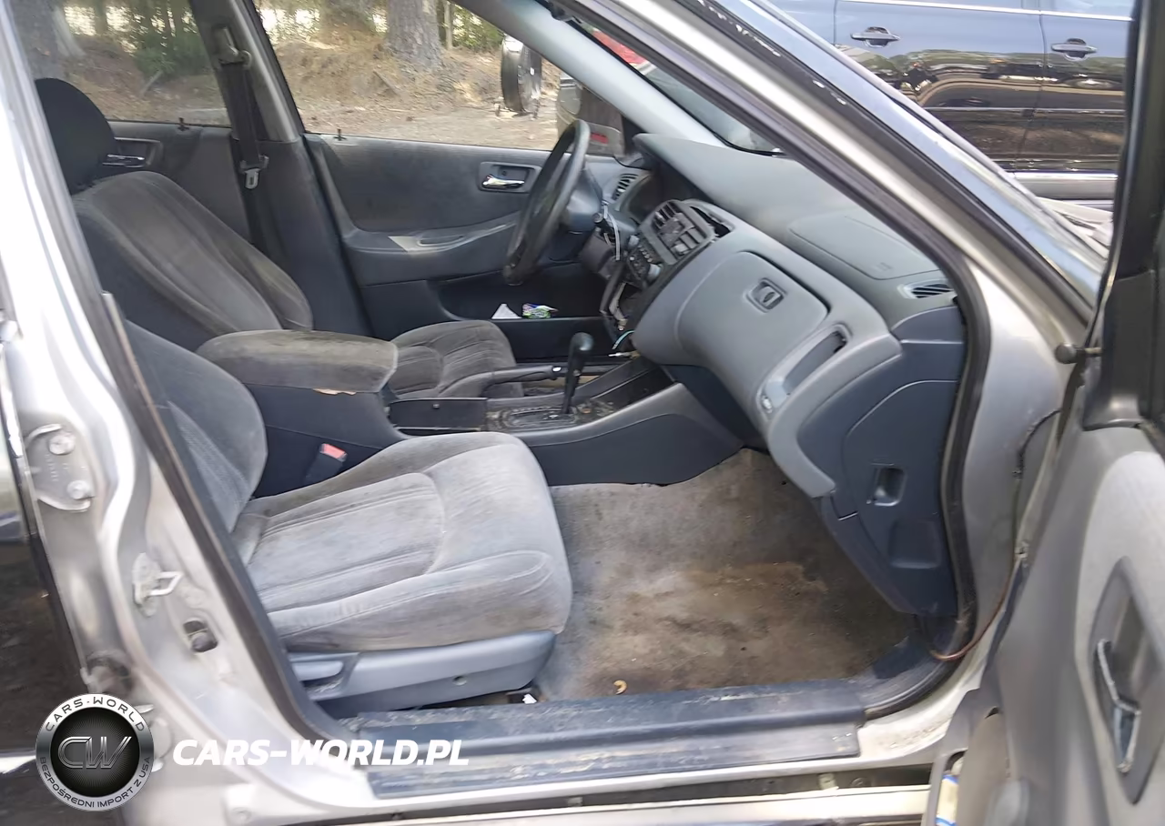 2000 Honda Accord 2.3 Dx VIN:1HGCF8645YA144915 - 5