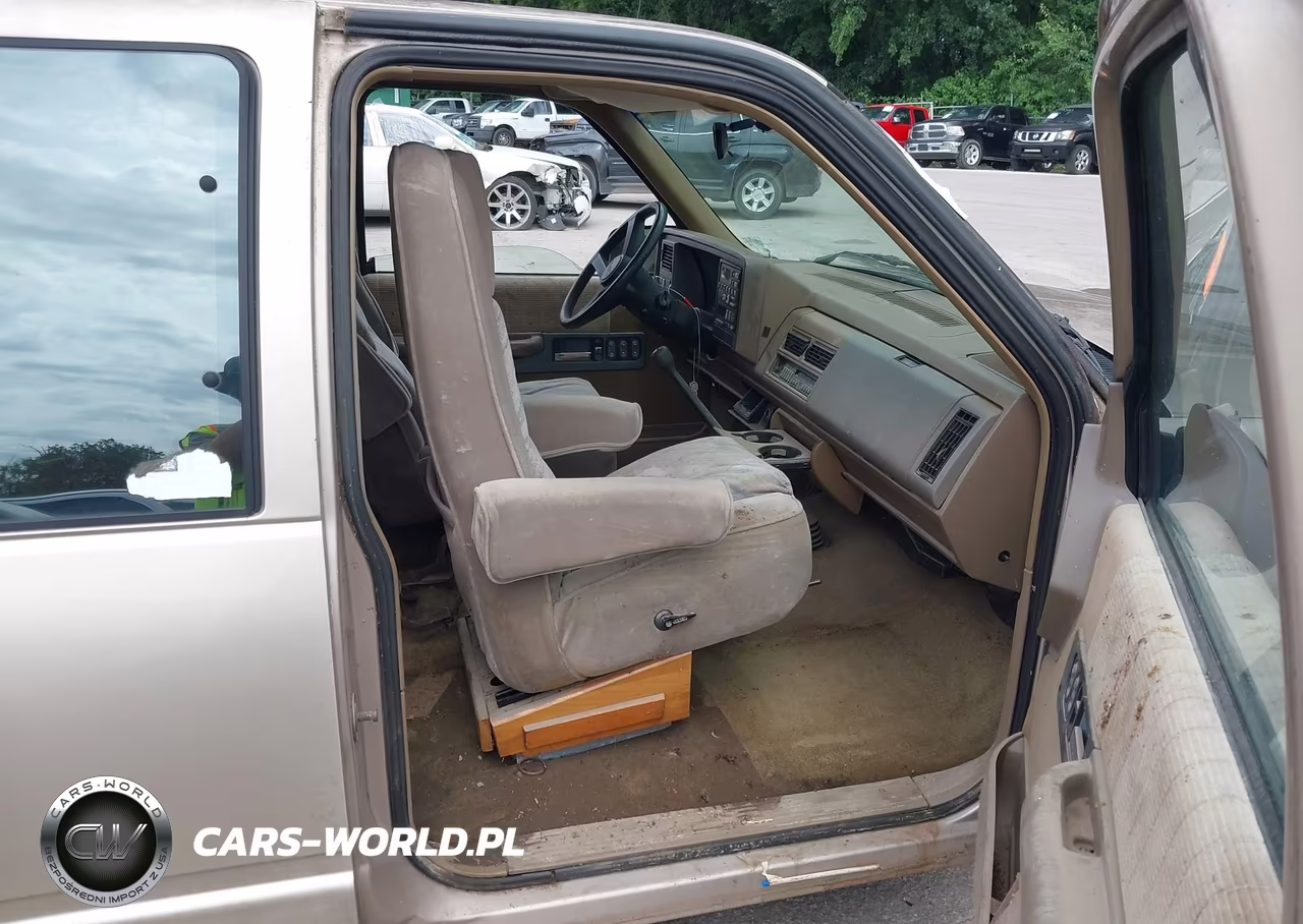 1992 GMC Sierra C1500 VIN:2GTEC19K0N1518693 - 5