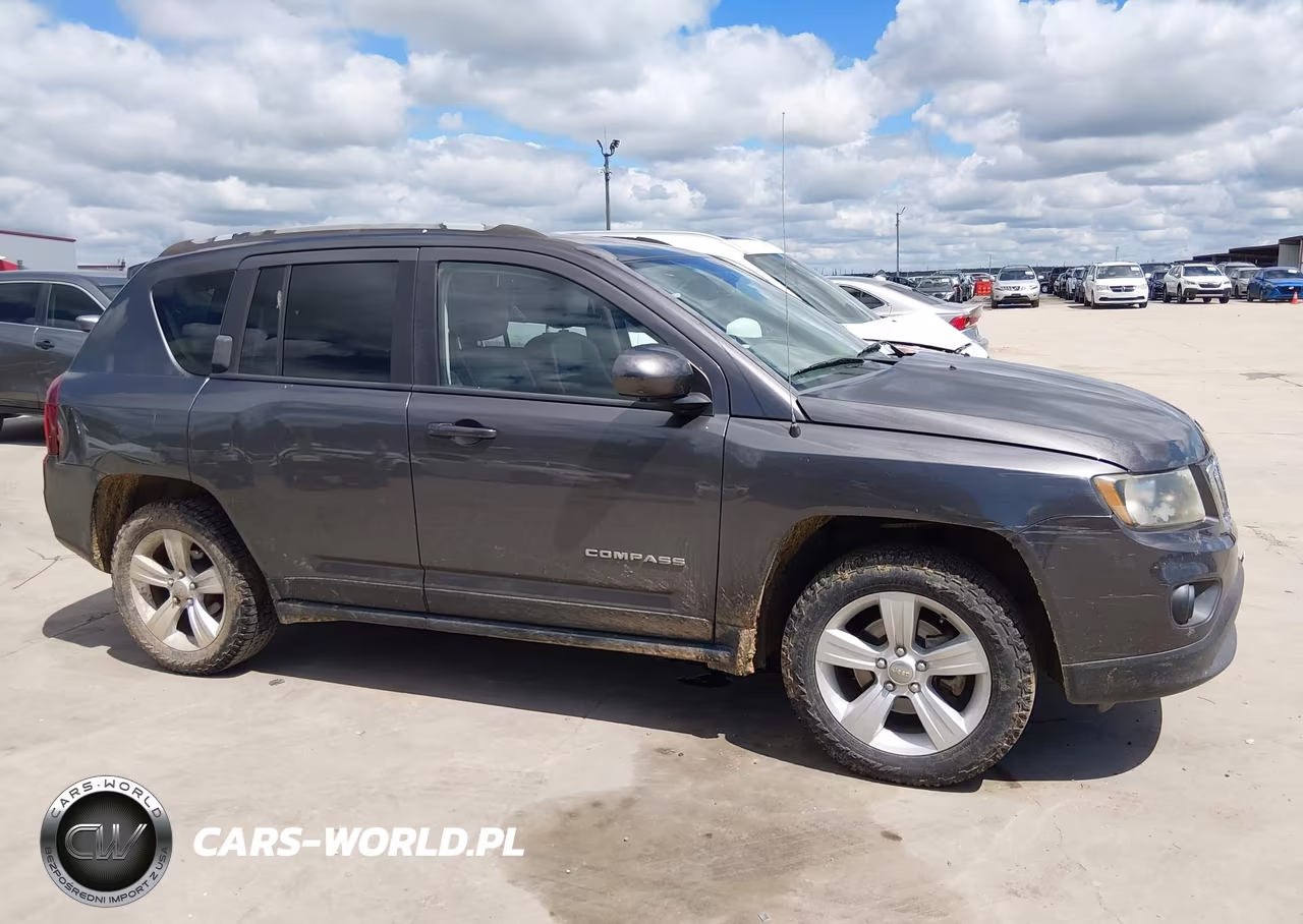 2016 Jeep Compass Latitude VIN:1C4NJDEB7GD630864 - 13