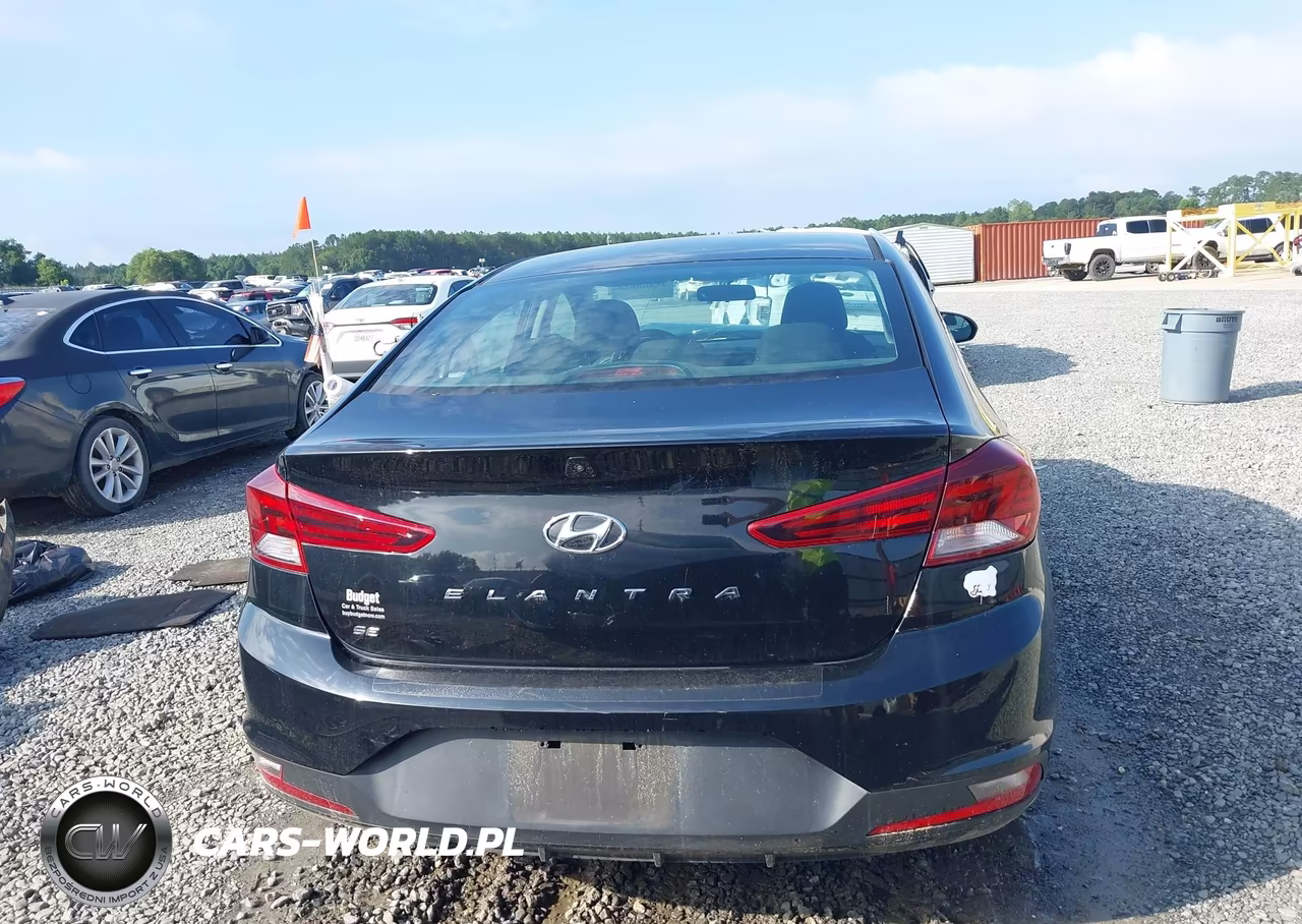 2019 Hyundai Elantra Se VIN:KMHD74LFXKU809081 - 17