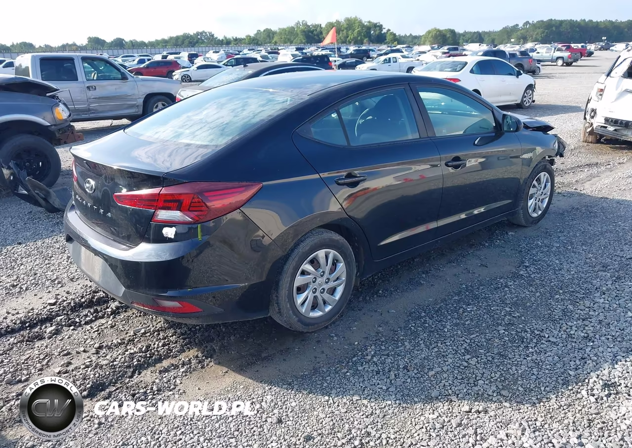 2019 Hyundai Elantra Se VIN:KMHD74LFXKU809081 - 4