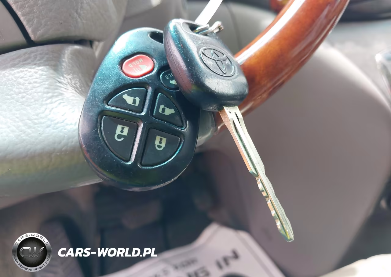2008 Toyota Sienna Limited VIN:5TDBK22C48S014899 - 11