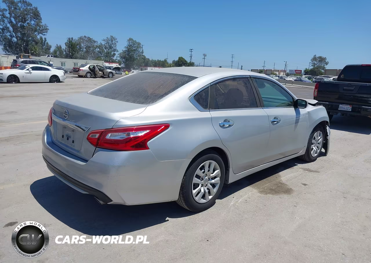 2016 Nissan Altima 2.5 VIN:1N4AL3AP4GC166111 - 4