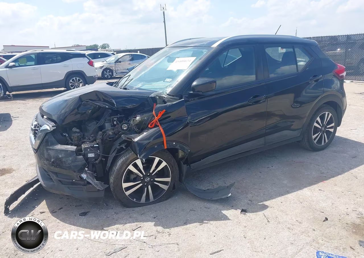 2018 Nissan Kicks Sv VIN:3N1CP5CU7JL511653 - 2