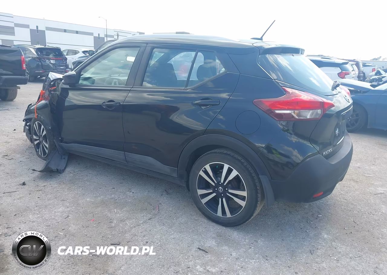 2018 Nissan Kicks Sv VIN:3N1CP5CU7JL511653 - 3