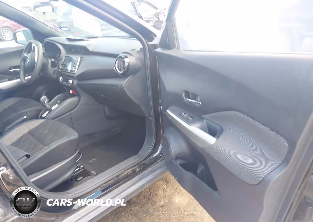 2018 Nissan Kicks Sv VIN:3N1CP5CU7JL511653 - 5
