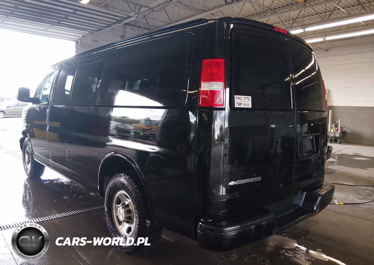 2019 Chevrolet Express 2500 Ls VIN:1GAWGEFG3K1317929 - 3