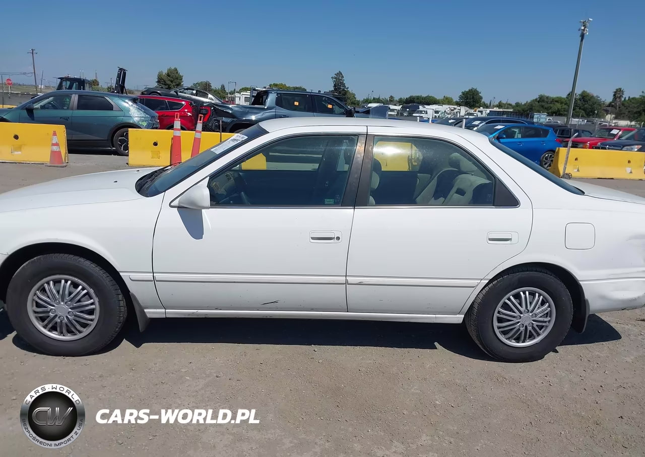 1998 Toyota Camry Le VIN:JT2BG28K1W0216205 - 16