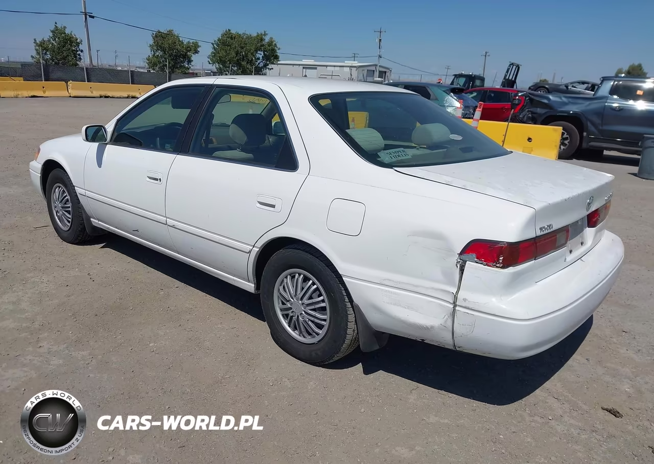 1998 Toyota Camry Le VIN:JT2BG28K1W0216205 - 3