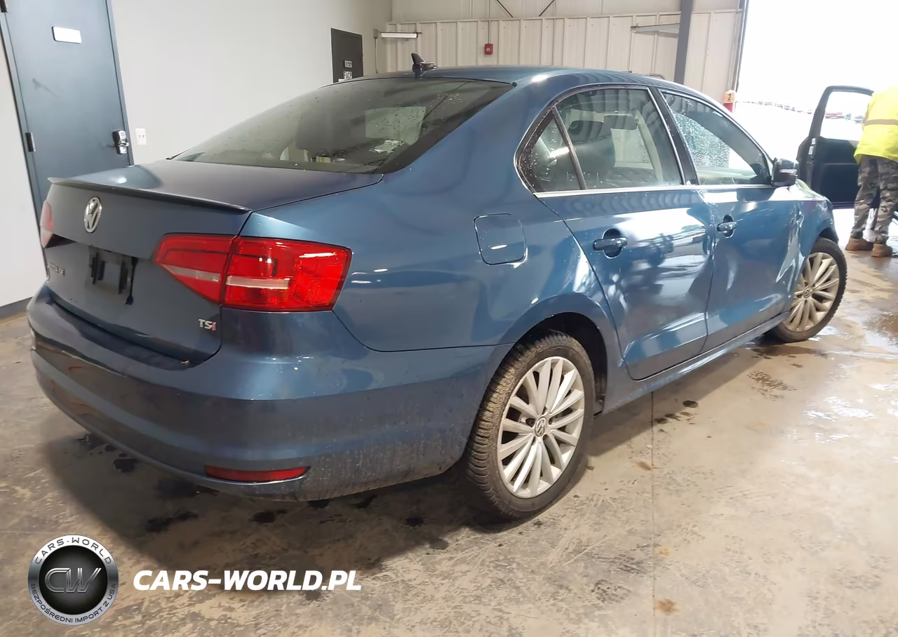 2015 Volkswagen Jetta 1.8T Se VIN:3VWD17AJ4FM220968 - 4
