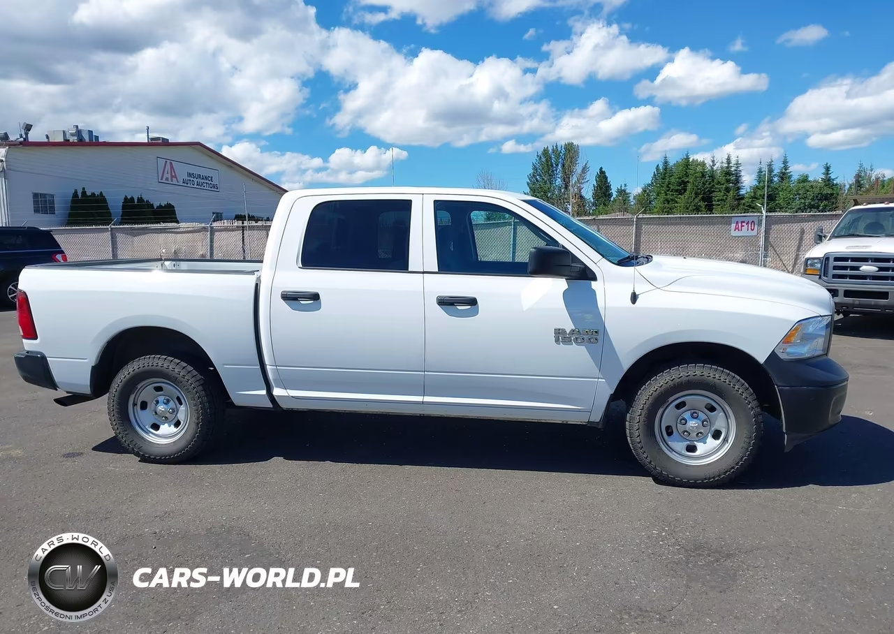 2018 Ram 1500 Tradesman 4X4 5'7 Box VIN:1C6RR7KG5JS300520 - 13