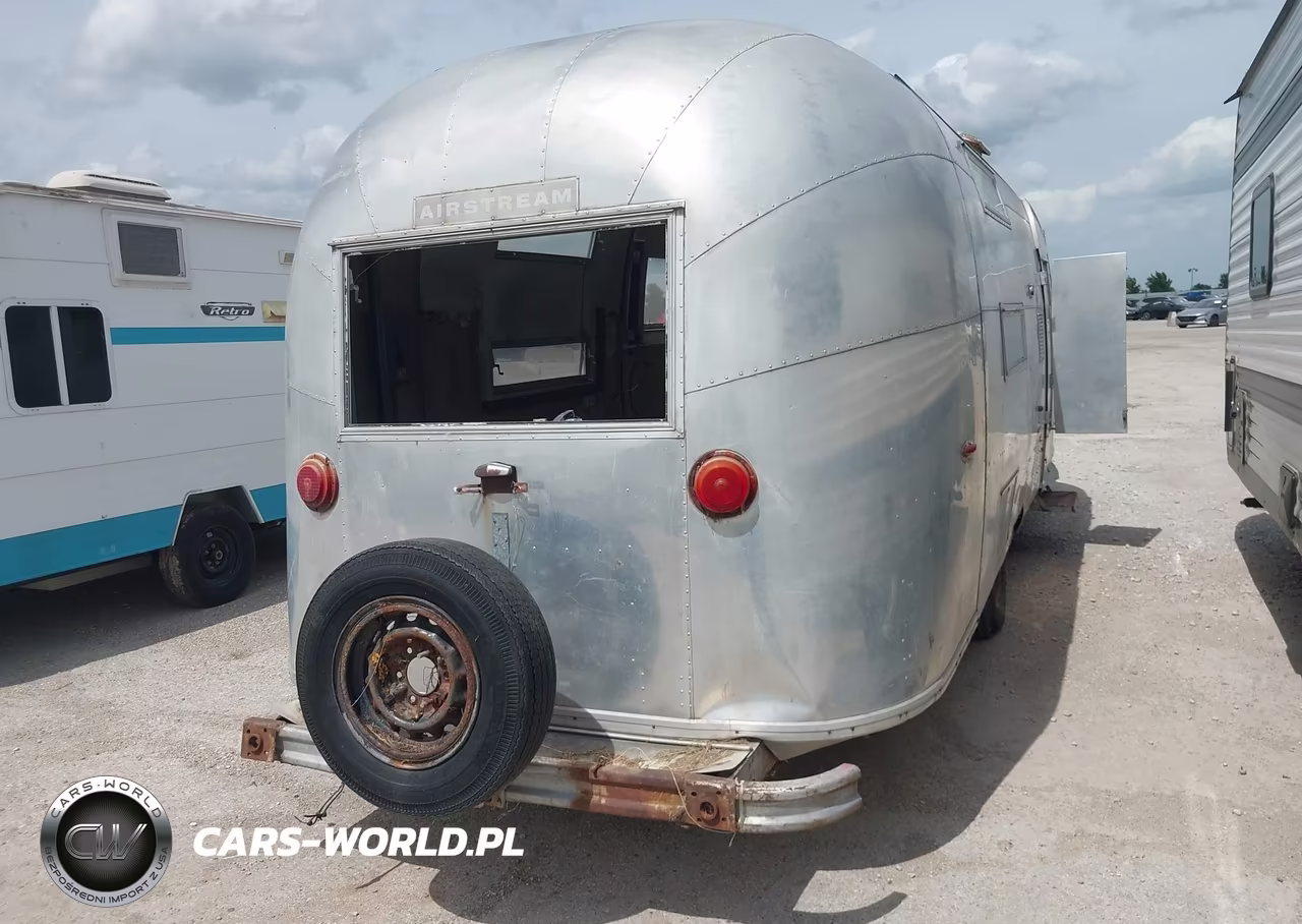 1963 Airstream Land Yacht VIN:0000000024TSS0871 - 4