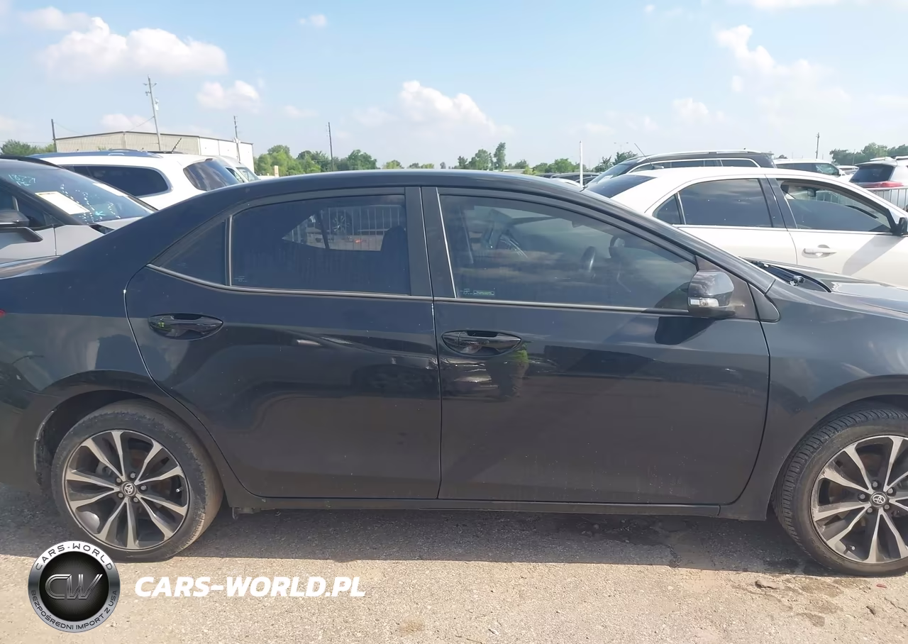 2018 Toyota Corolla Se VIN:5YFBURHE5JP845435 - 14