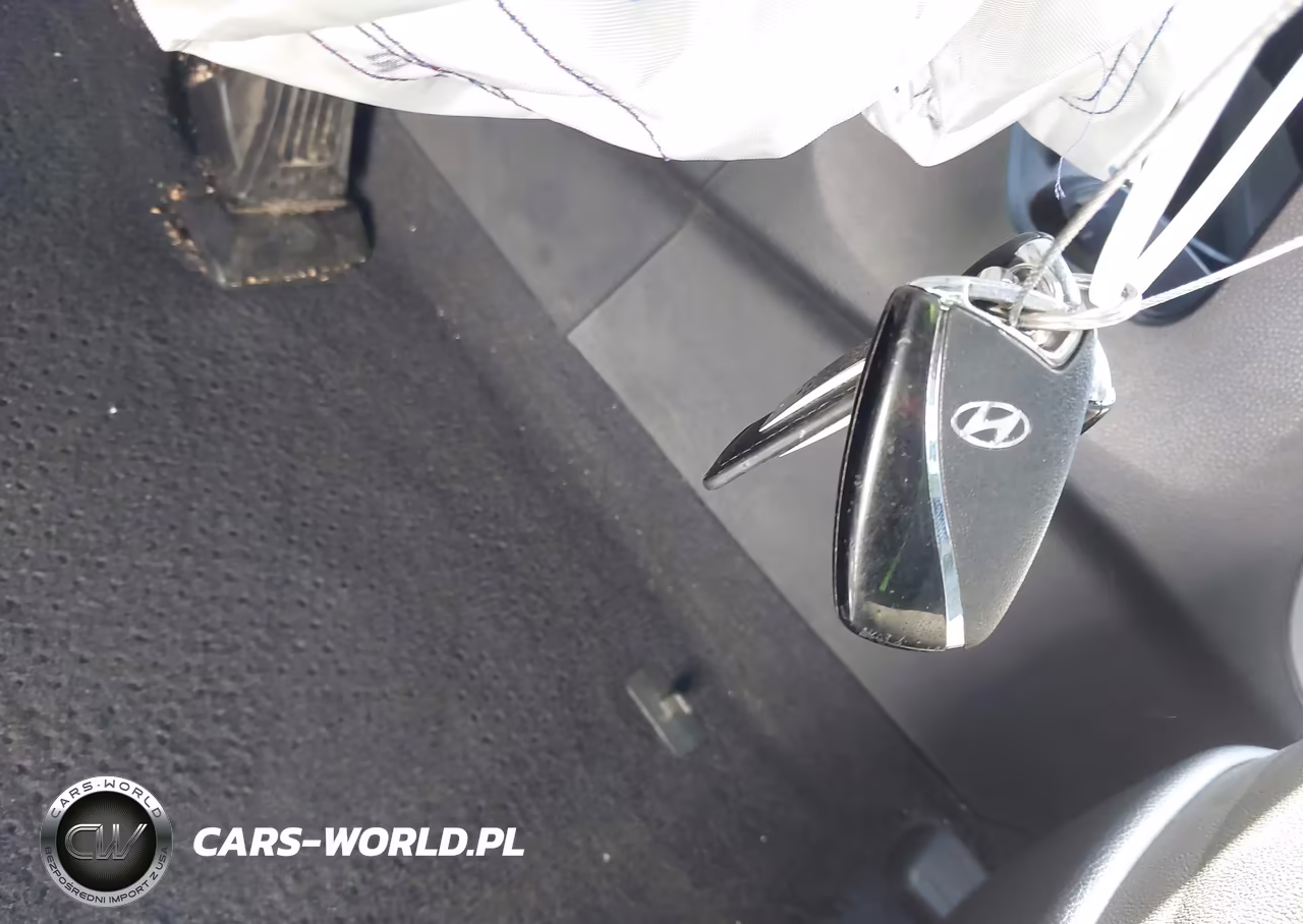 2015 Hyundai Santa Fe Gls VIN:KM8SR4HF8FU125114 - 11