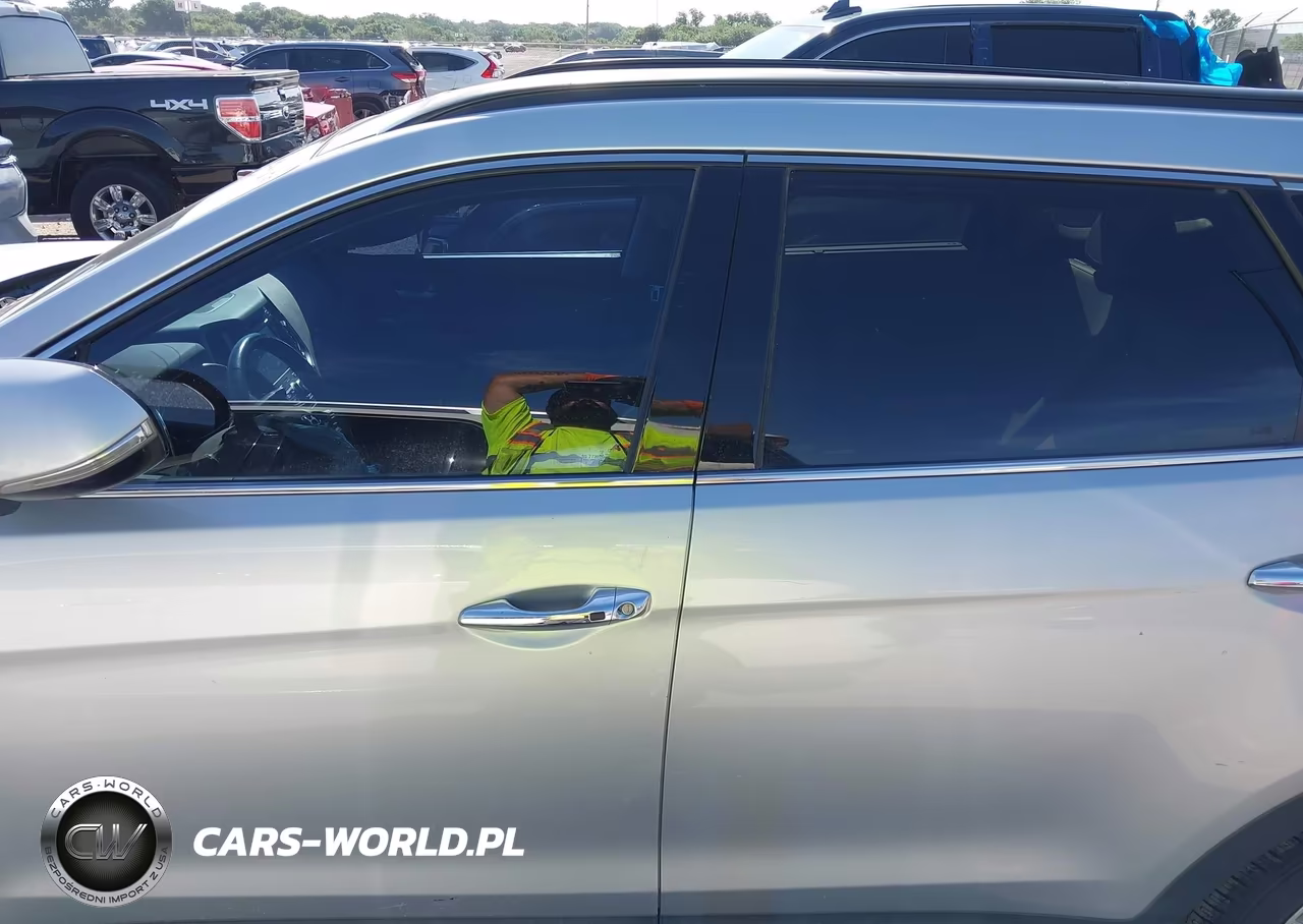 2015 Hyundai Santa Fe Gls VIN:KM8SR4HF8FU125114 - 14