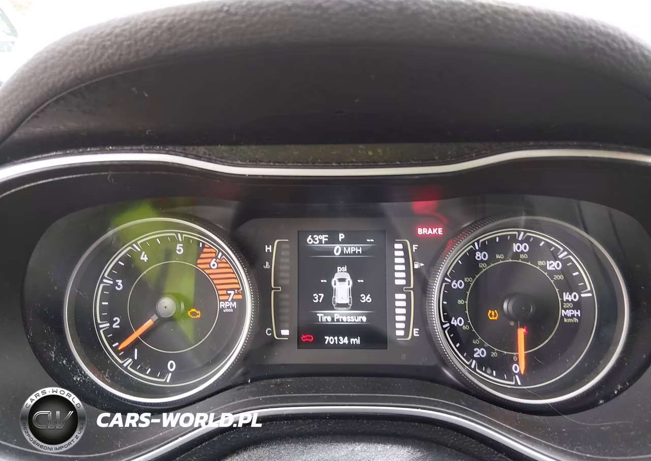 2019 Jeep Cherokee Latitude Plus Fwd VIN:1C4PJLLN5KD119923 - 7
