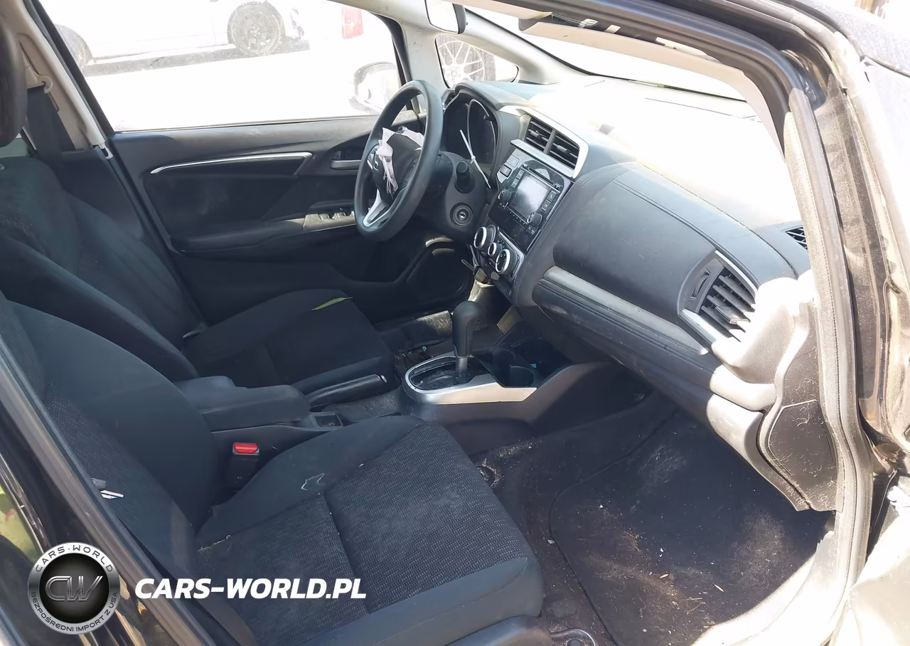 2015 Honda Fit Lx VIN:3HGGK5H52FM750061 - 5