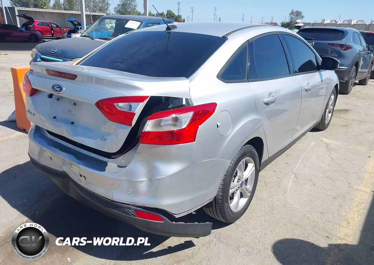 2013 Ford Focus Se VIN:1FADP3F29DL376293 - 4