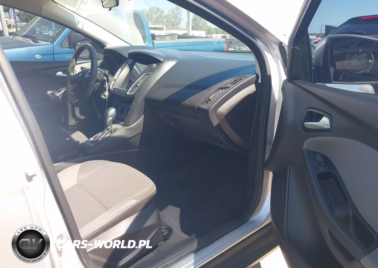 2013 Ford Focus Se VIN:1FADP3F29DL376293 - 5