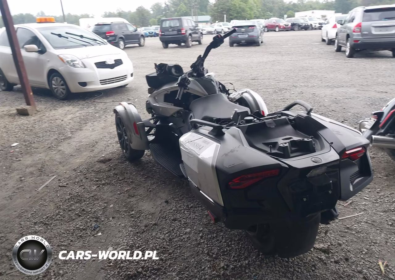 2024 Can-Am Spyder Roadster Rt-Rt Limited VIN:2BXNBDD21RV000070 - 3