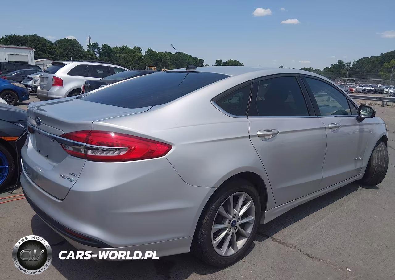 2017 Ford Fusion Hybrid Se VIN:3FA6P0LU0HR386599 - 4