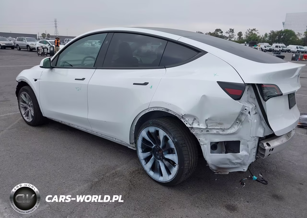 2023 Tesla Model Y Awd-Long Range Dual Motor All-Wheel Drive VIN:7SAYGAEEXPF942015 - 3