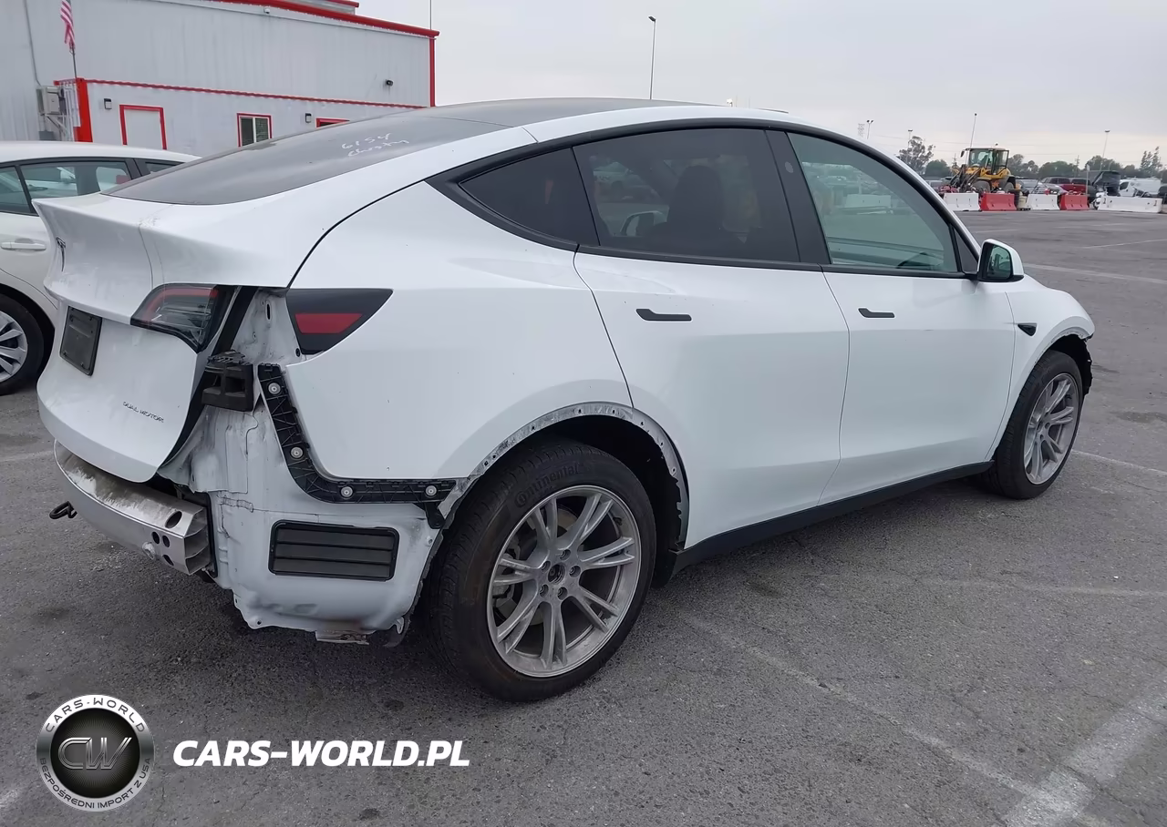 2023 Tesla Model Y Awd-Long Range Dual Motor All-Wheel Drive VIN:7SAYGAEEXPF942015 - 4