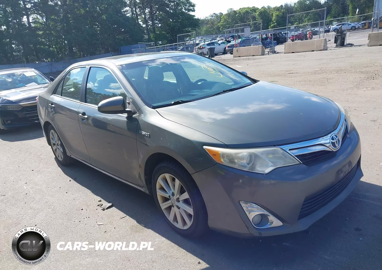2012 Toyota Camry Hybrid Xle – zdjęcie 1 z 17